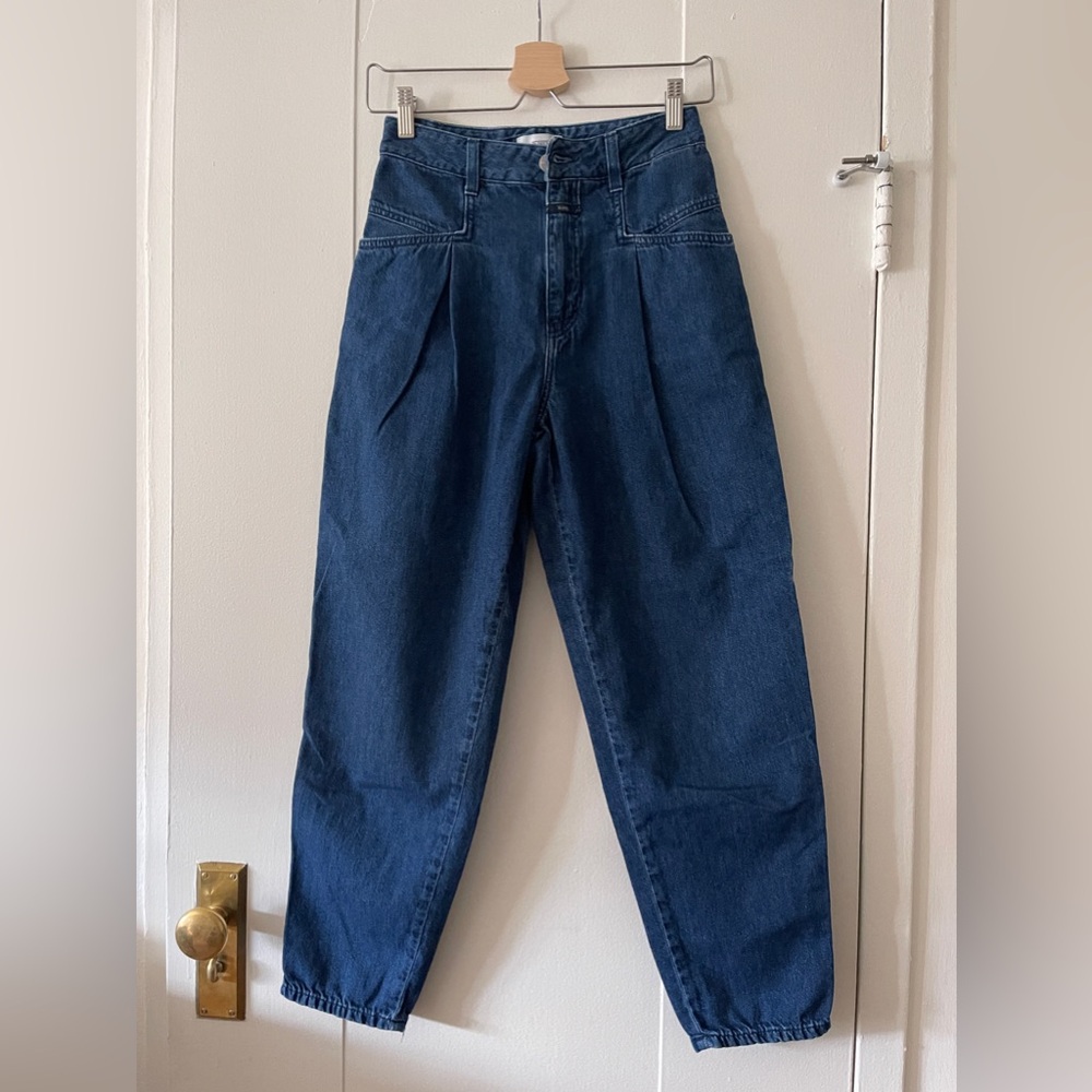 Closed dark blue Pearl Barrel Jeans 25